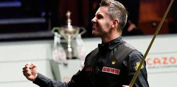 落后斯莱瑟, 站首次参赛, 眼的冷门