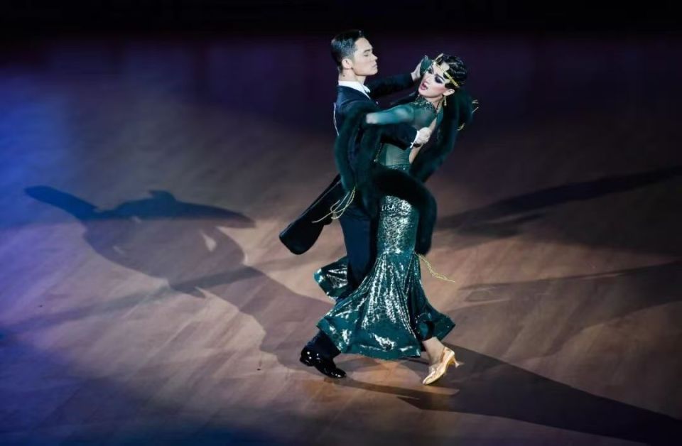 优雅的华尔 优雅的华尔