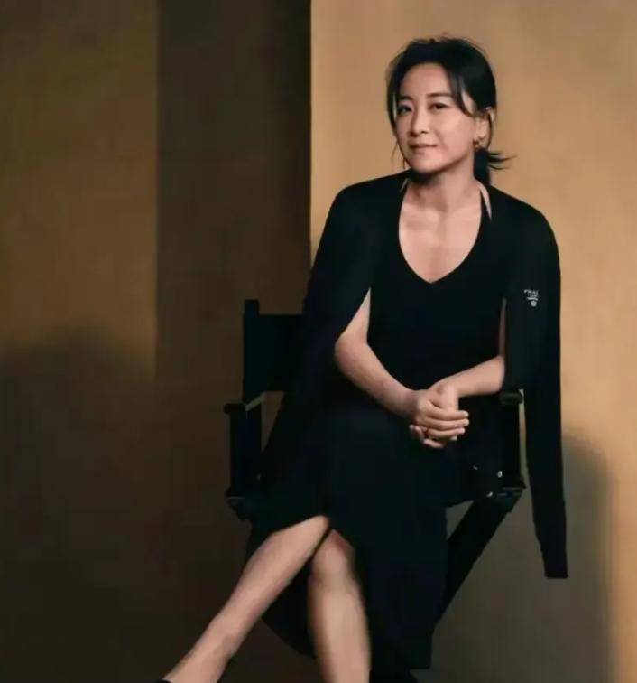 状态焕发, 智的故事, 成长经历和