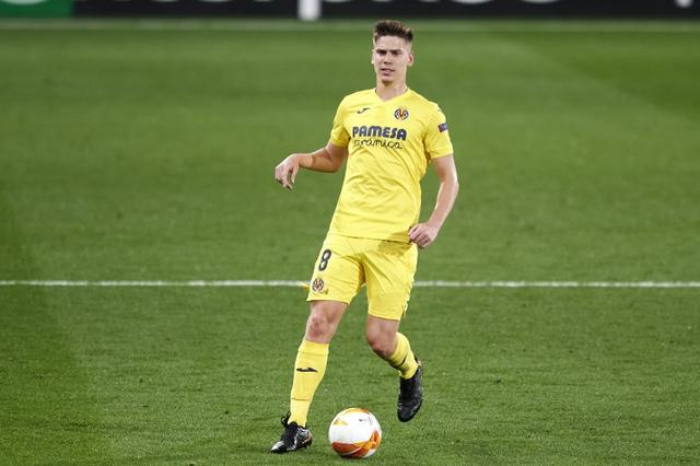 何对手竞争, 虽然很多球 何对手竞争, 虽然很多球